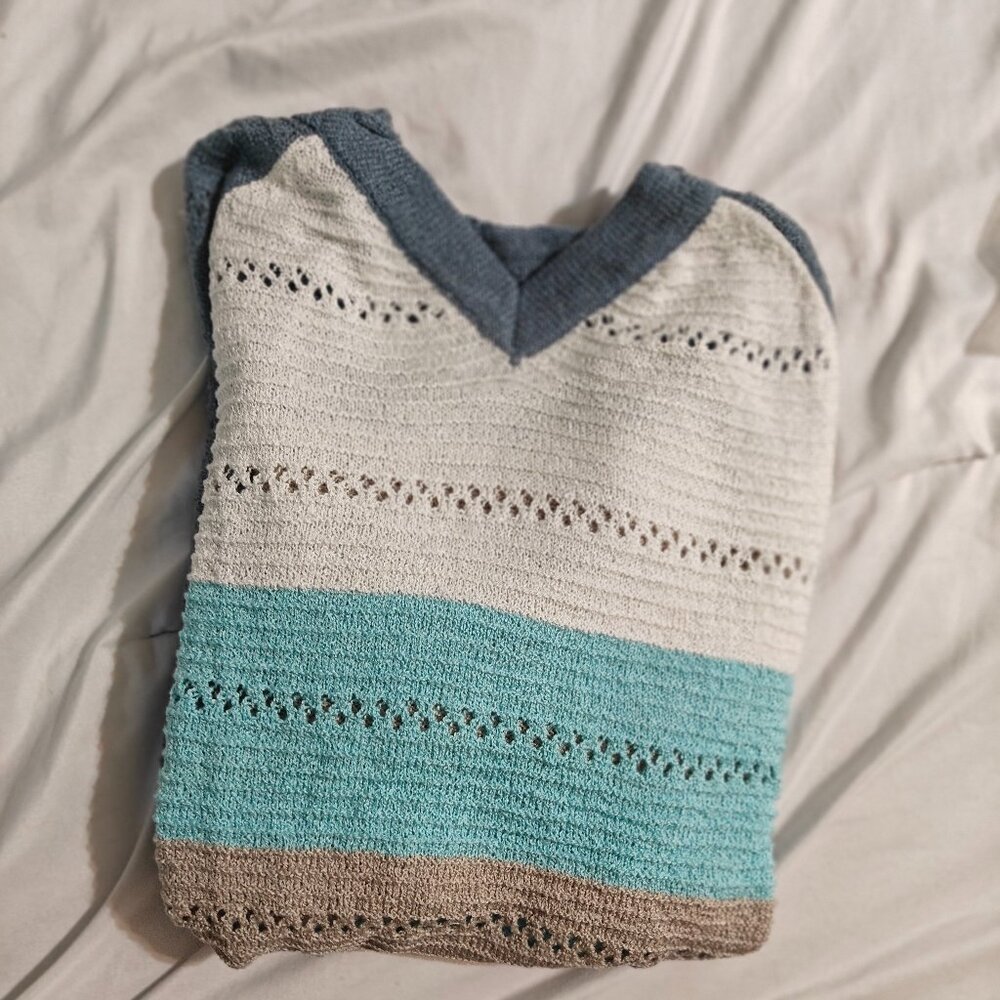 Womens Tri-Color Knit Sweater with Hood. Lightweight. Size 2XL. Brand New